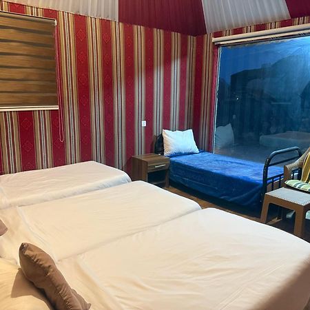 Rum Luxury Camp Wadi Rum Esterno foto