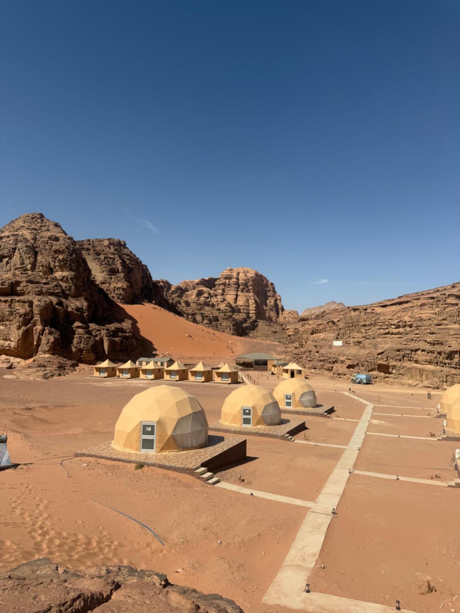 Rum Luxury Camp Wadi Rum Esterno foto