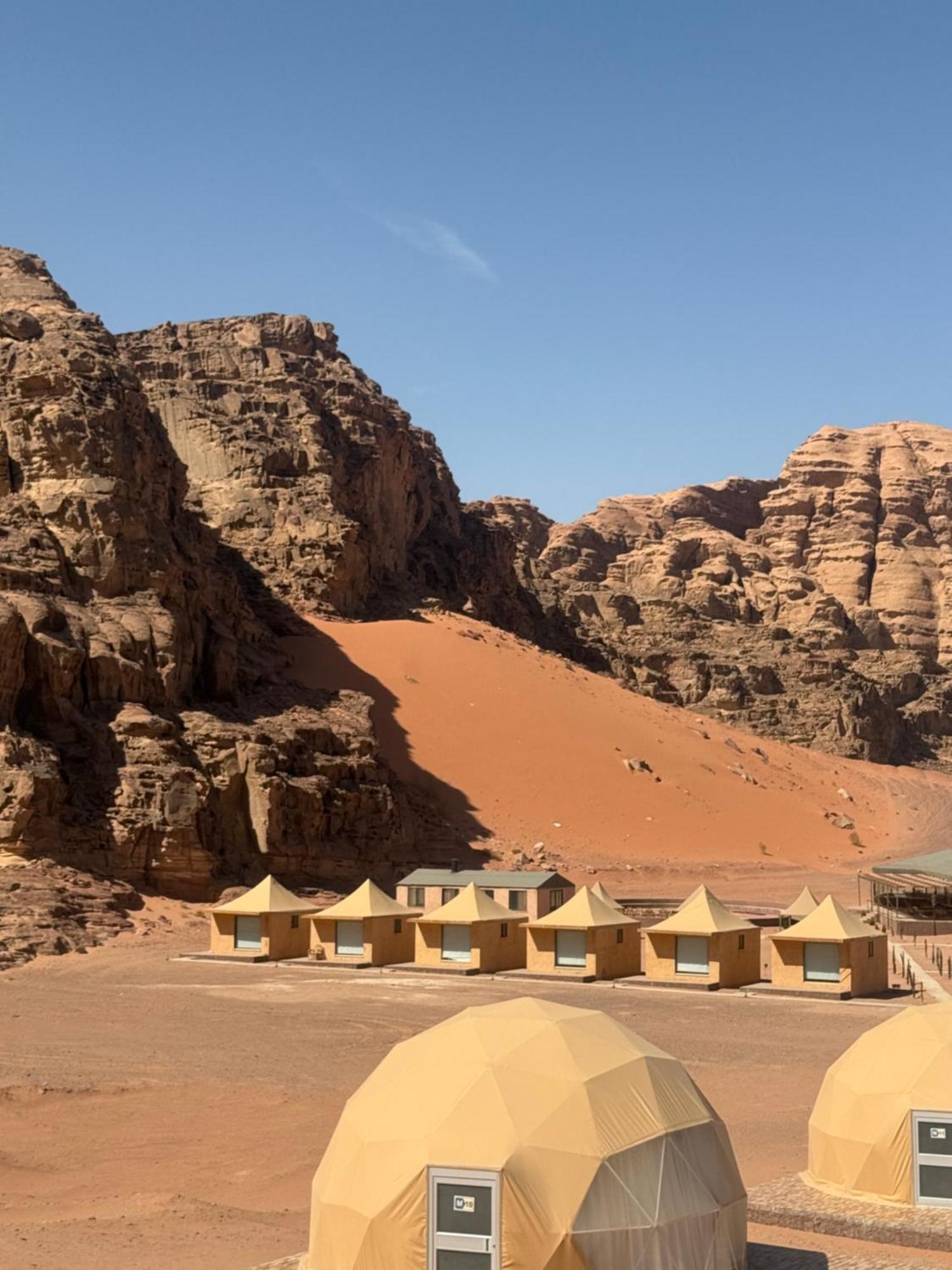 Rum Luxury Camp Wadi Rum Esterno foto